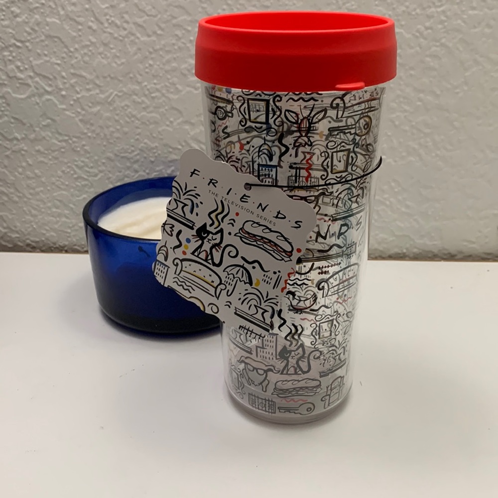 BNWT 24oz Friends tumbler - Picture 2 of 6